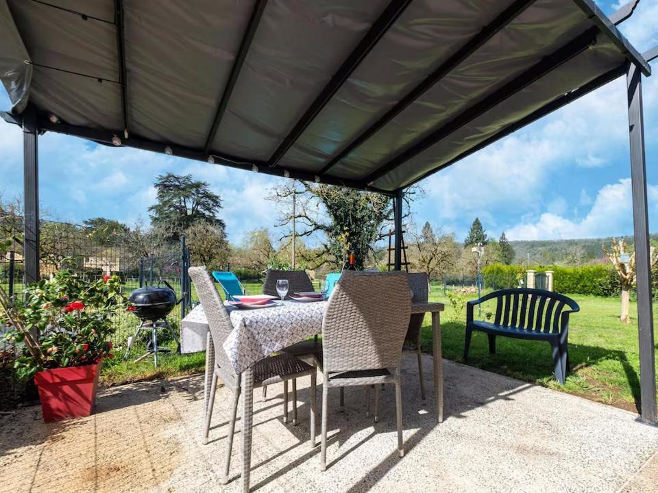 Gite De La Croix Saint-Leon-sur-Vezere Exteriör bild
